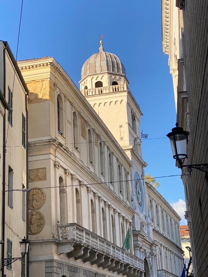 Ferienwohnung Catoo Dimora Di Design Park In Palazzo Nobiliare Al Duomo Padua Exterior foto